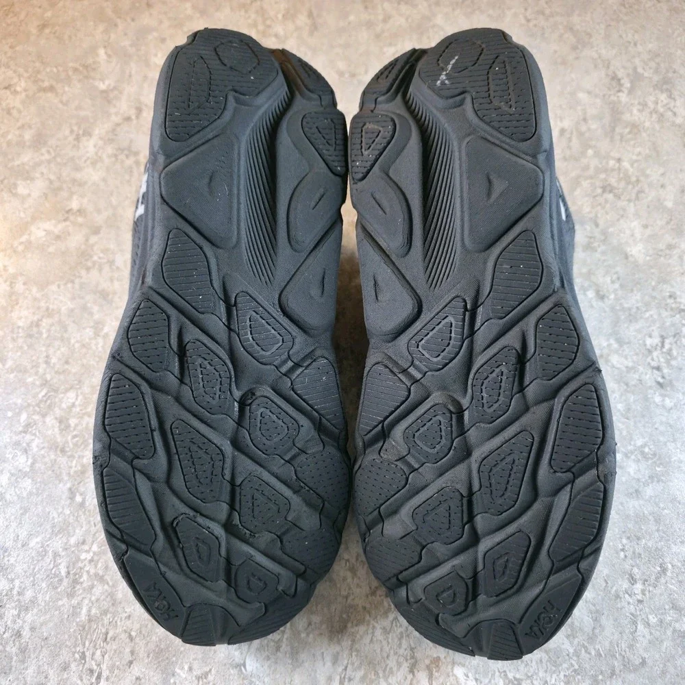 Hoka One One Clifton 9 Gore-Tex Mens 14 D Triple Black Waterproof *No Insoles*